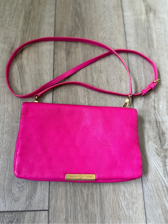 Marc By Marc Jacobs Handbags - Marc By Marc Jocobs Hot Pink Grainy Leather Crossbody Bag 9x6.5’